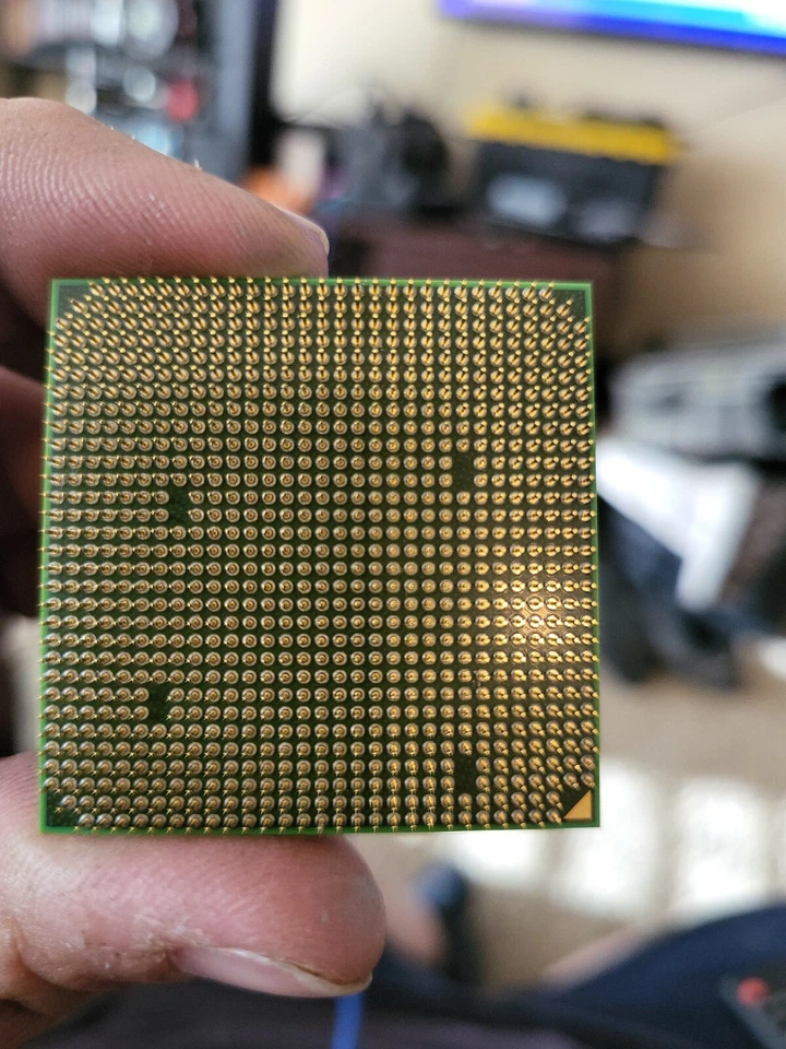 AMD Athlon X2 7550 2.5 GHz Dual-Core (AD7550WCJ2BGH) Processor - Image 3 of 3