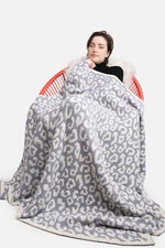 ComfyLuxe Cozy Blanket