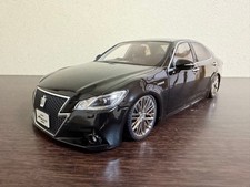 TOYOTA CROWN HYBRID ATHLETE G BLACK 1/18 KYOSHO SAMURAI #b14147