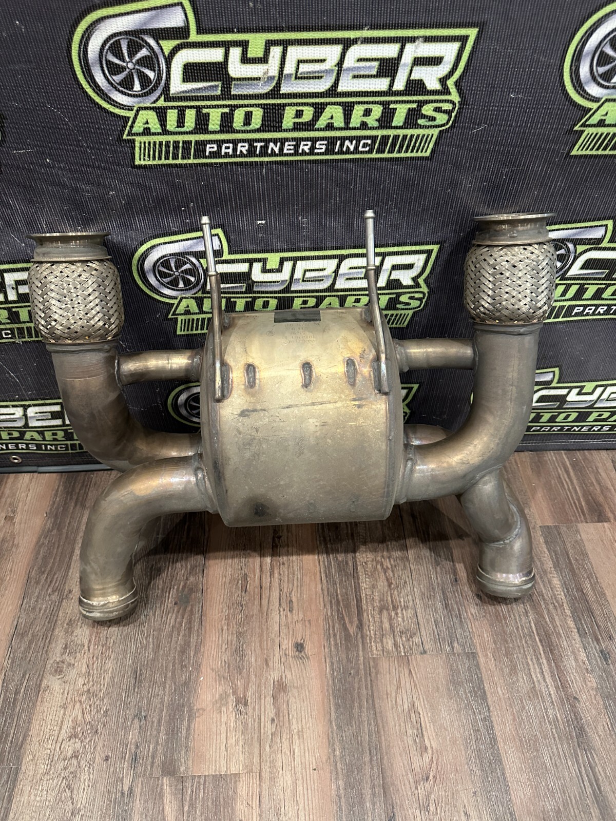 2017 2018 2019 McLaren 720s Exhaust Muffler Assembly OEM 14h0174cp GENUINE