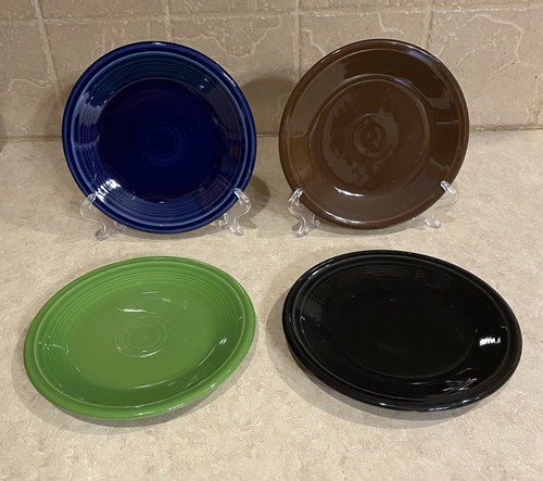 Fiesta Set mit 4 Salattellern ~ Kobalt ~ Schokolade ~ Kleeblatt ~ schwarz ~ Fiestaware