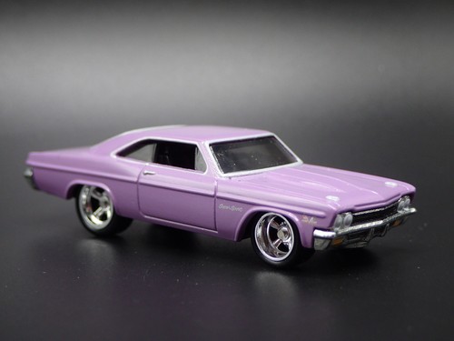 1966 66 CHEVY CHEVROLET IMPALA Viola Modello Auto Diecast Diorama In Scala 1:64 - Foto 4 di 7