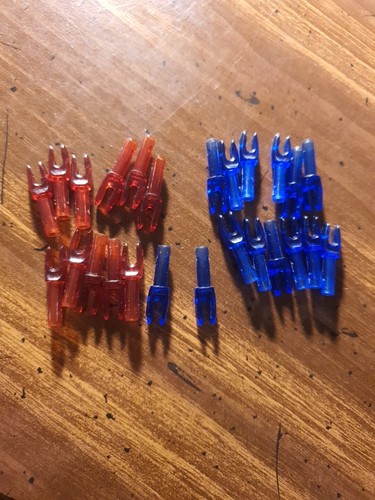 Easton Archery 4mm Deep 6 Nocks - Red - Blue 24 Total 