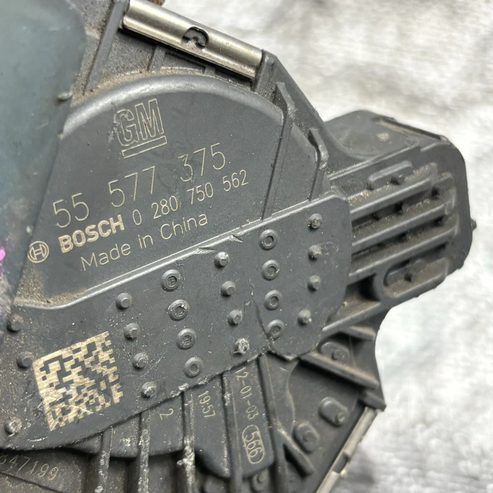 Chevrolet Sonic Cruze Aveo Pontiac G3 L4 2018 1,8 L carrocería del acelerador 55561495 OEM Foto 4 de 4