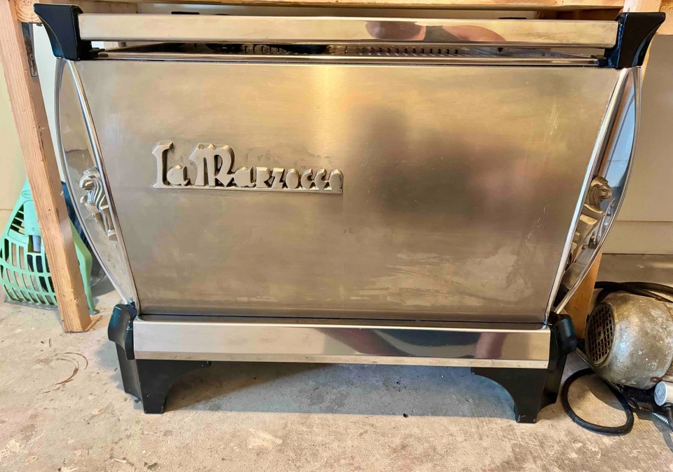 La Marzocco gb5 2 grupo REACONDICIONADO, usado dueño original, ¡RECONSTRUIDO Y LIMPIO! Foto 3 de 4