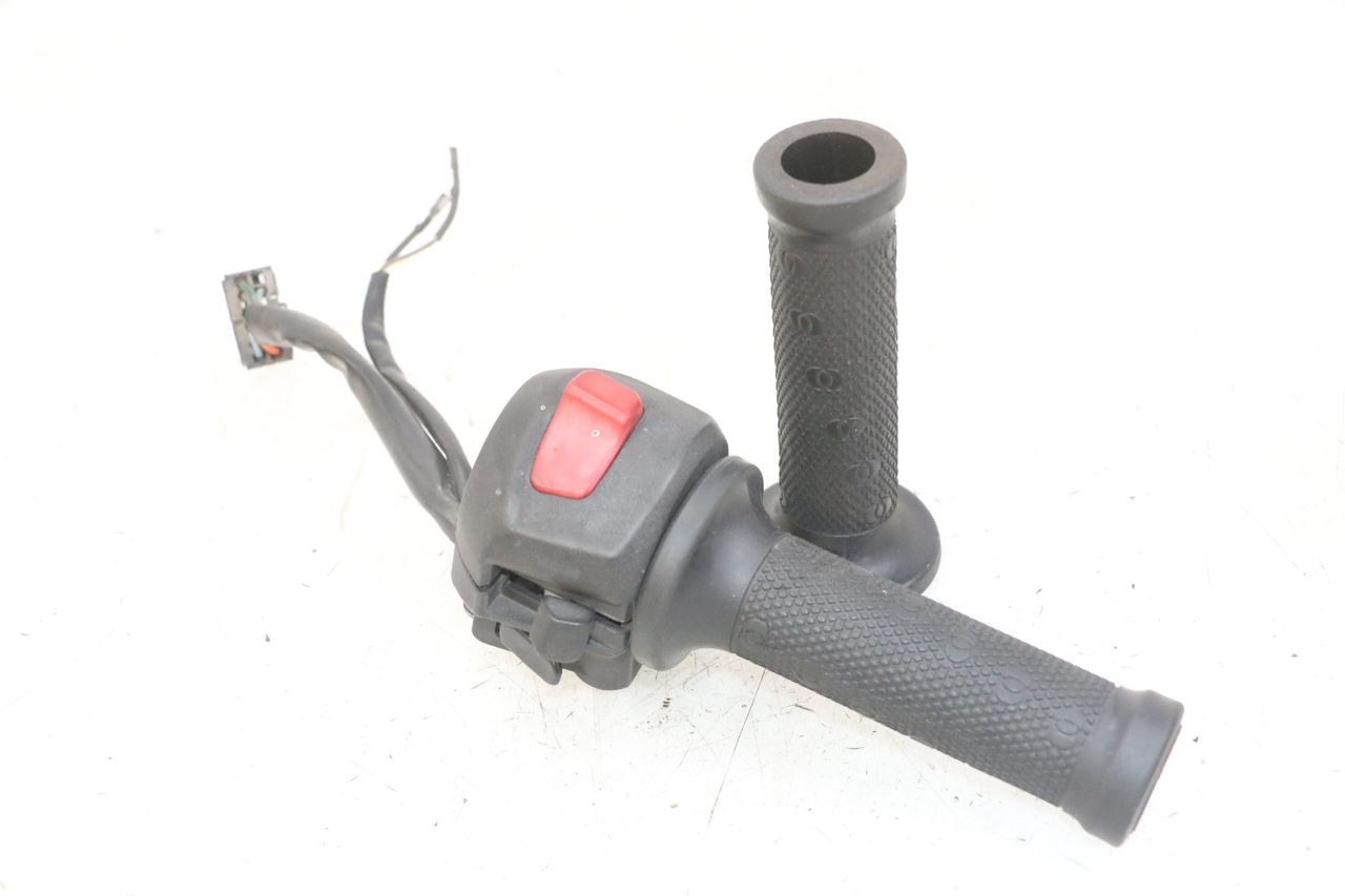 RIGHT HANDLEBAR SWITCH - GILERA NEXUS 125 (2009 - 2013)