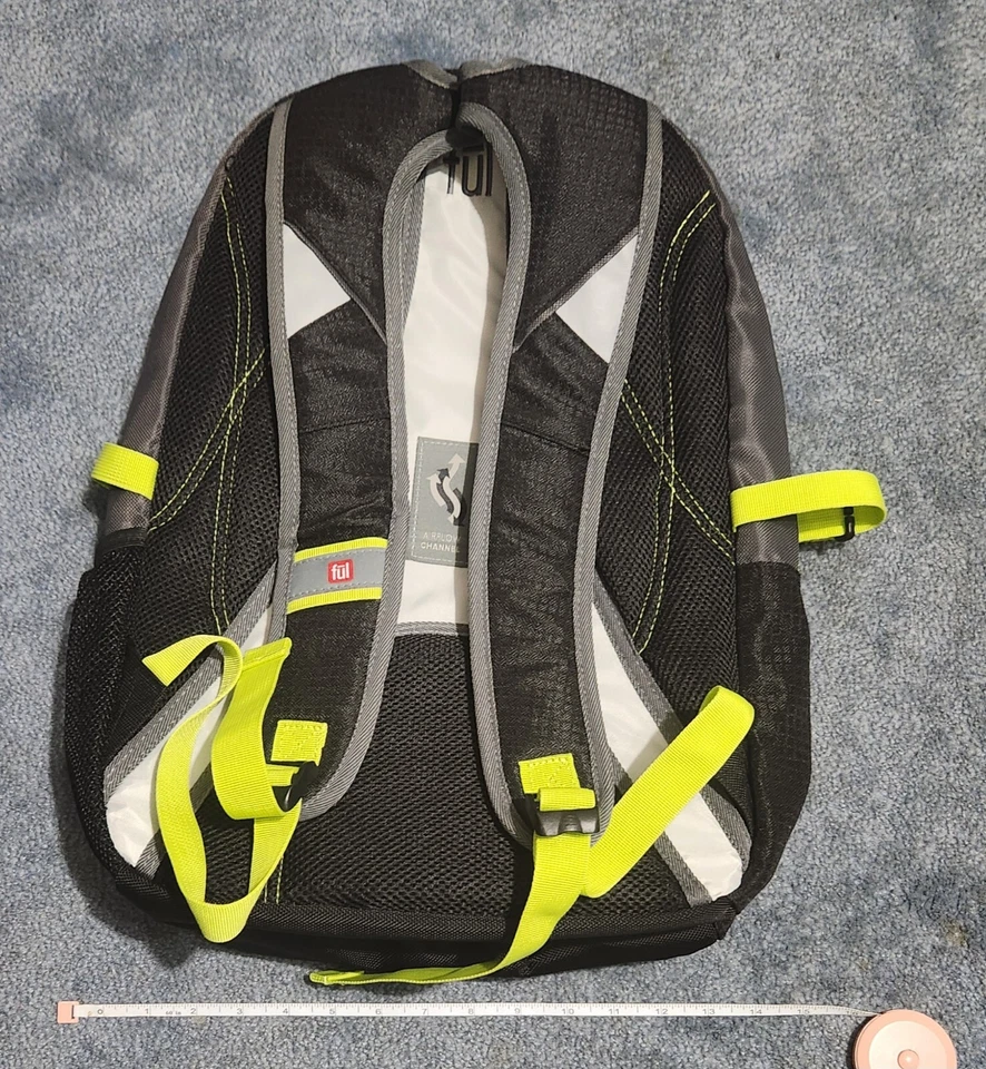 Fūl: Mochila para todo uso/portátil/senderismo caminata/gimnasio bolsa escolar (nueva) Foto 3 de 3