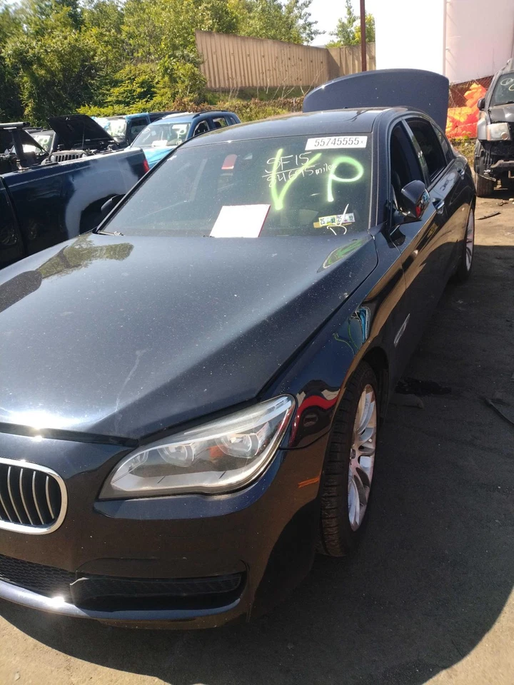 BMW 750I 2015 puerta delantera izquierda azul 507452 - 108 k millas, usado, sin garantía Foto 3 de 4