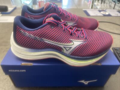Mizuno Wave Rebellion Womens Size 8