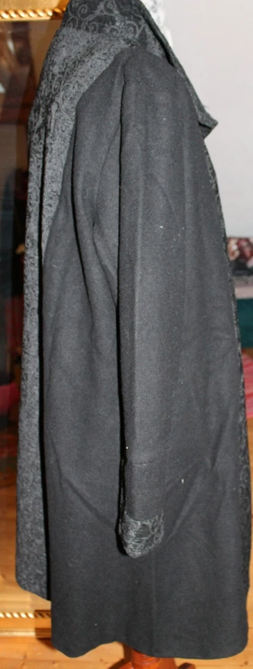 Chapati Mantel Wolle schwarz  Gr.XXL(44-48); UVP. 189, -€  toller Schnitt,  Neu - Bild 4 von 4