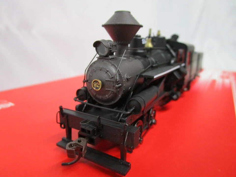 Rivarossi HO Scale Potlatch Forests /Weyerhaeuser 3 Truck Heisler Locomotive #92 - Image 3 of 4