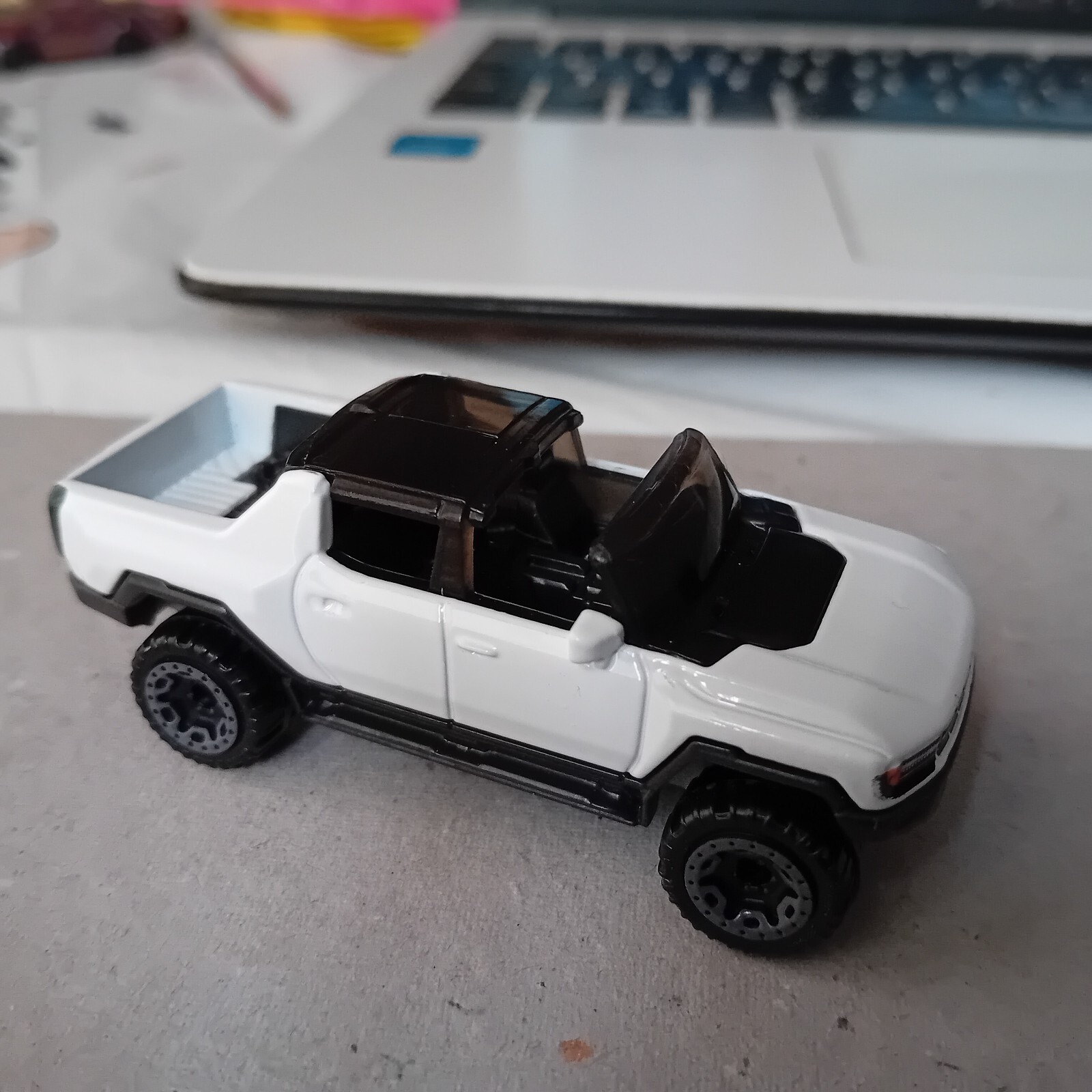 Picture 1 of 6