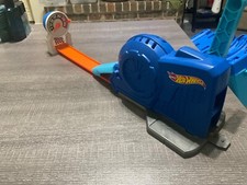 Hot Wheels Track Builder Challenge 2 Playset Car Launcher FLL02