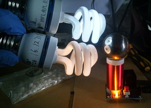 Klein Tesla Coil Diy Kit Lötpraxis für Anfänger Wissenschaft Physik Spielzeug - Picture 5 of 6