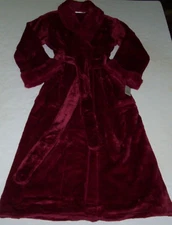 NWT N Natori RUBY RED WINE Soft PLUSH FAUX FUR 48" Wrap Robe L Pockets SO COZY