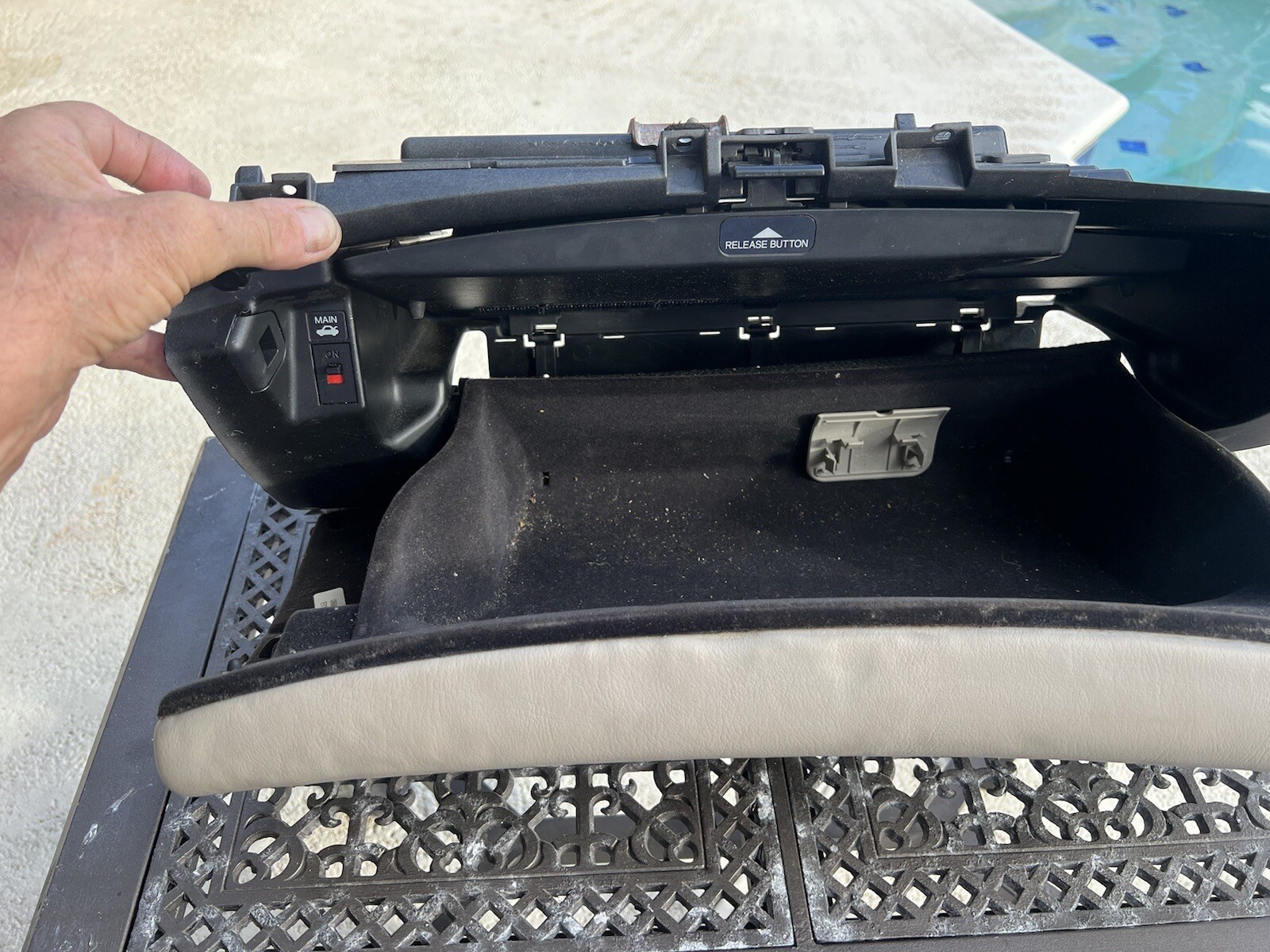 0512 Acura RL *CLEAN* Glove Box Door Skin TAN TAUPLeather Glovebox Tray, no Key eBay