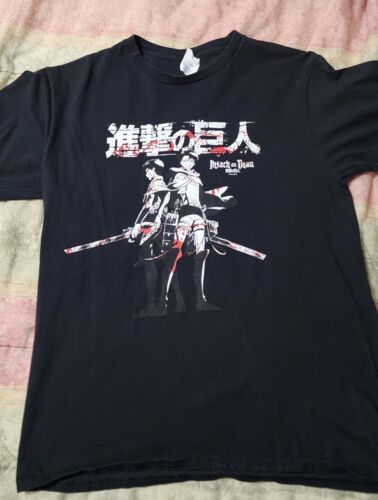 Attack On Titan Graphic T-shirt (Medium)