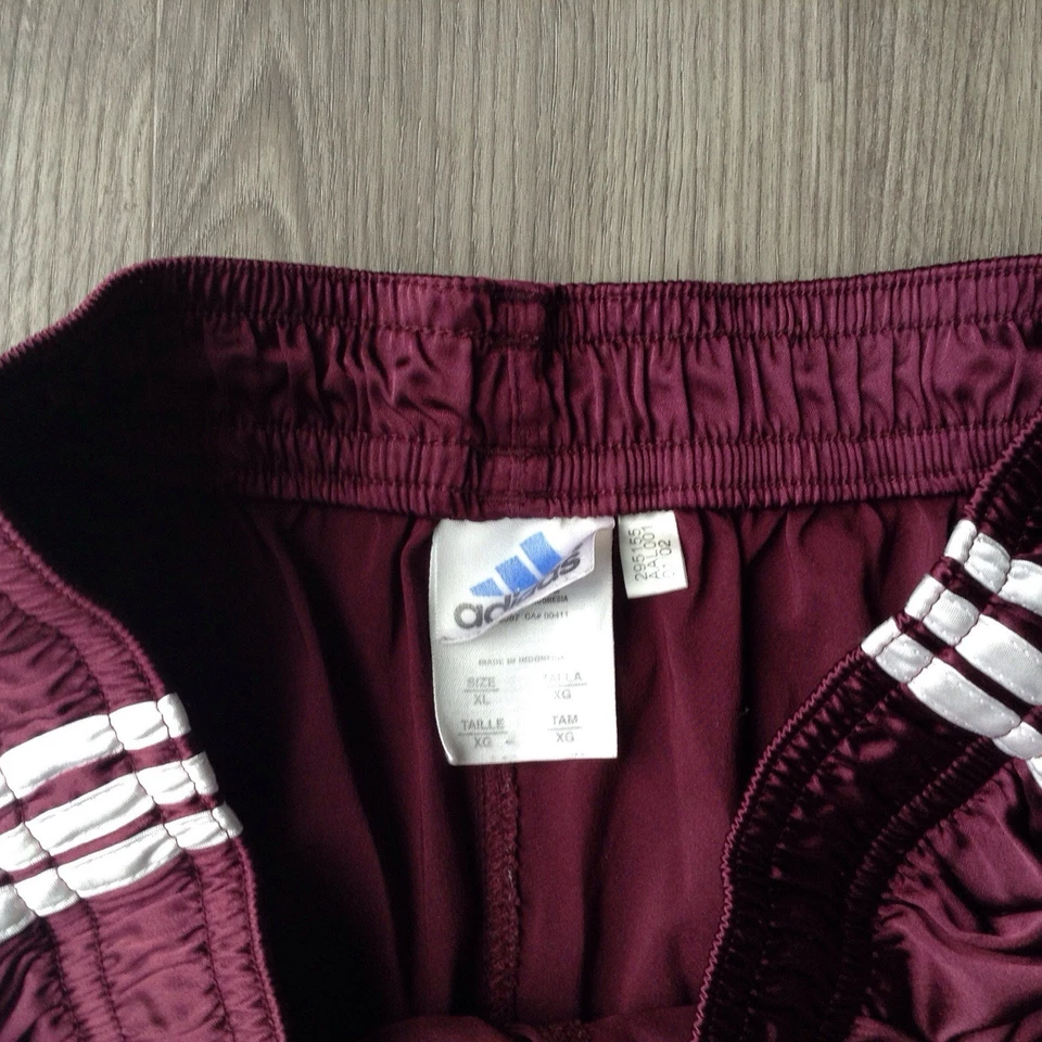 De Colección Adidas Pantalones Cortos Fútbol Nylon Satinado Brillante Aspecto Húmedo Brillo Rayas Años 90 Y2K Para Hombres XL Foto 3 de 4