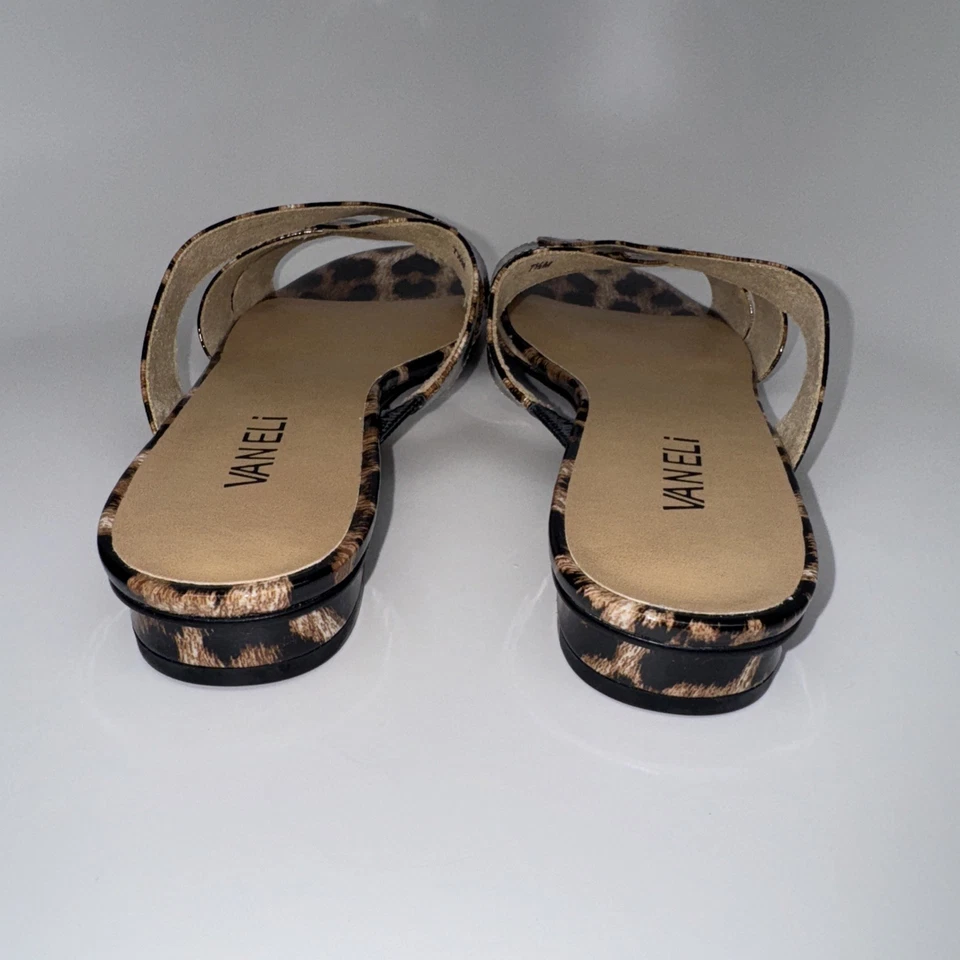 Sandalias Vaneli Brig Camel Leo charol talla 7,5 Foto 2 de 4