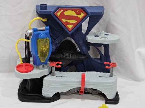 Imaginext DC Superman Fortress of Solitude Playset + 8 Figures & Kryptonite - Picture 11 of 12