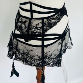AGENT PROVOCATEUR SANDRA Garter Belt/Suspender & Brief Lingerie Set AP 3/4