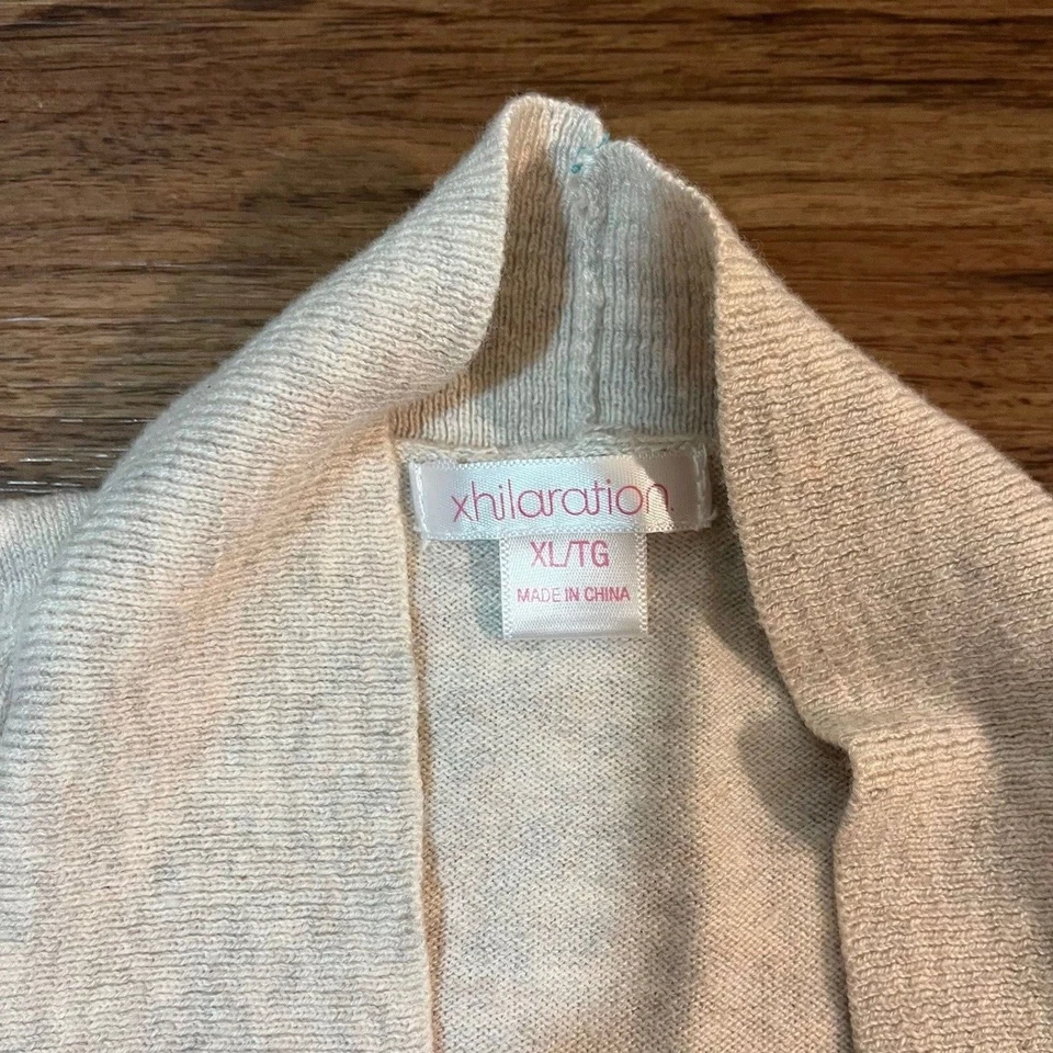 Cárdigan Xhilaration Manga Corta Gris Frente Abierto Para Mujer Talla XL Foto 3 de 4