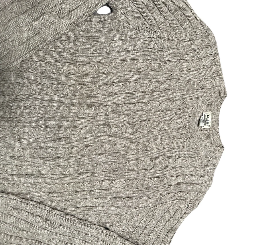 L.L. Suéter grueso tejido con cable de lana de cordero Bean para hombre mediano beige pescador Foto 3 de 4