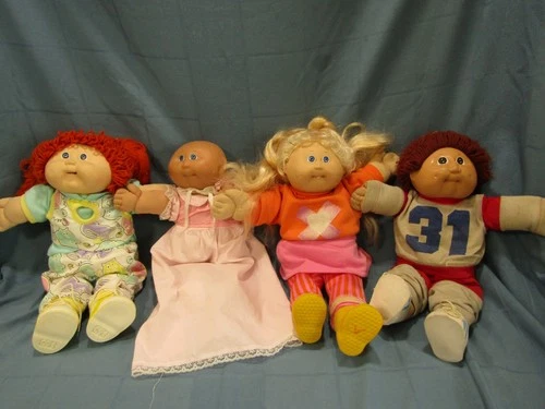 Lot of 4 Vtg Cabbage Patch Kids Baby Dolls with clothes and shoes V