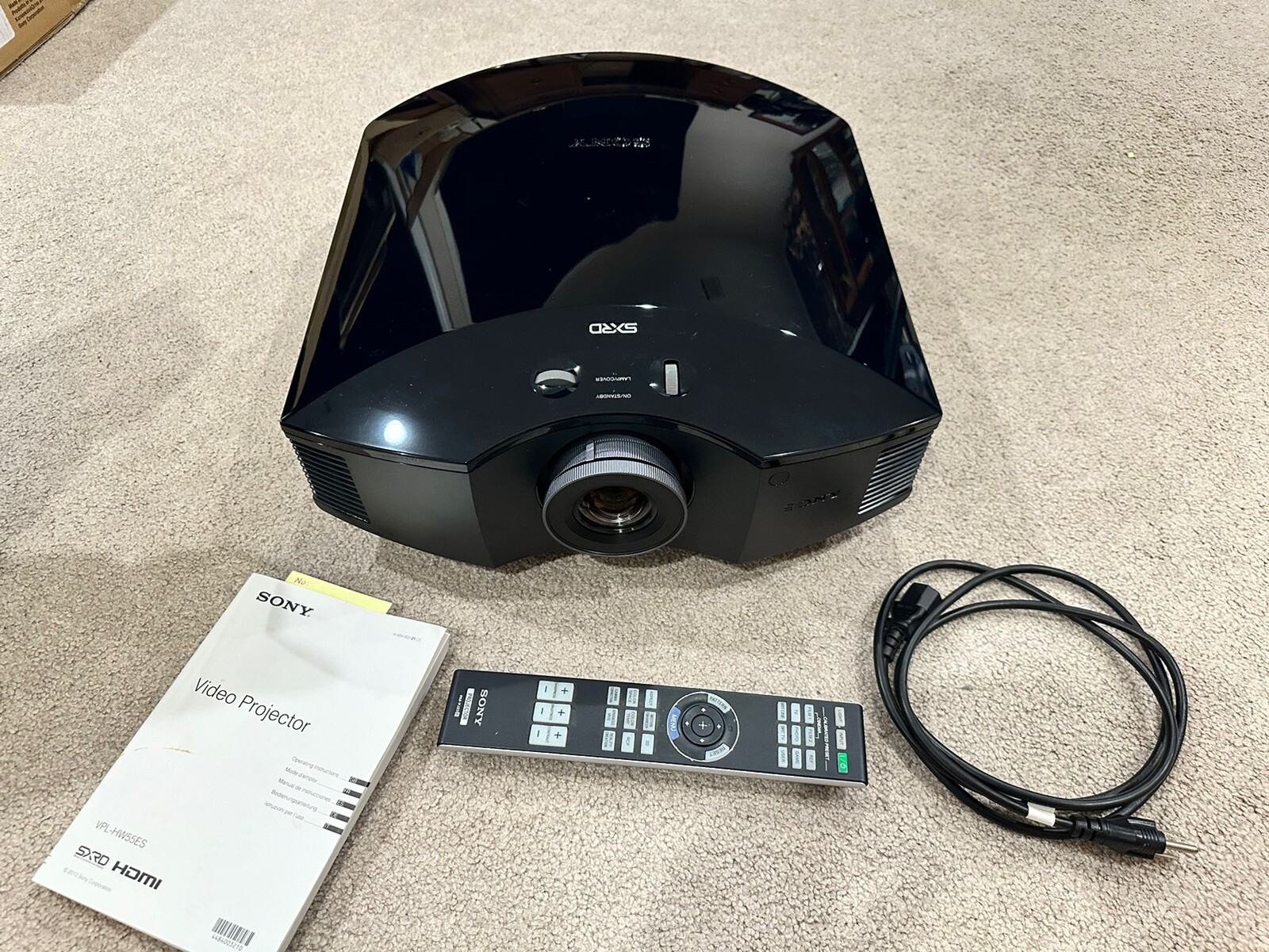 Sony VPLHW55ES SXRD 1080p Projector 27242872943 eBay