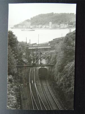 Schottland OBAN RAILWAY STATION ''GRAVITY SHUNTING COACH'' um 1950 RP Fotokarte