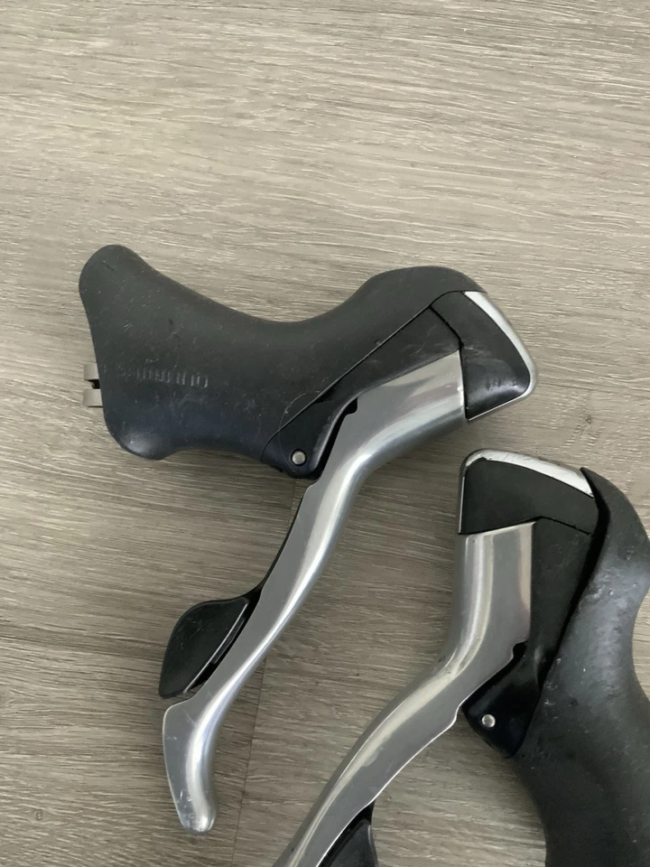 SHIMANO ULTEGRA BRAKE / SHIFTER COMBO SET MODEL 6603 TRIPLE X 10 SPEED - Image 4 of 4