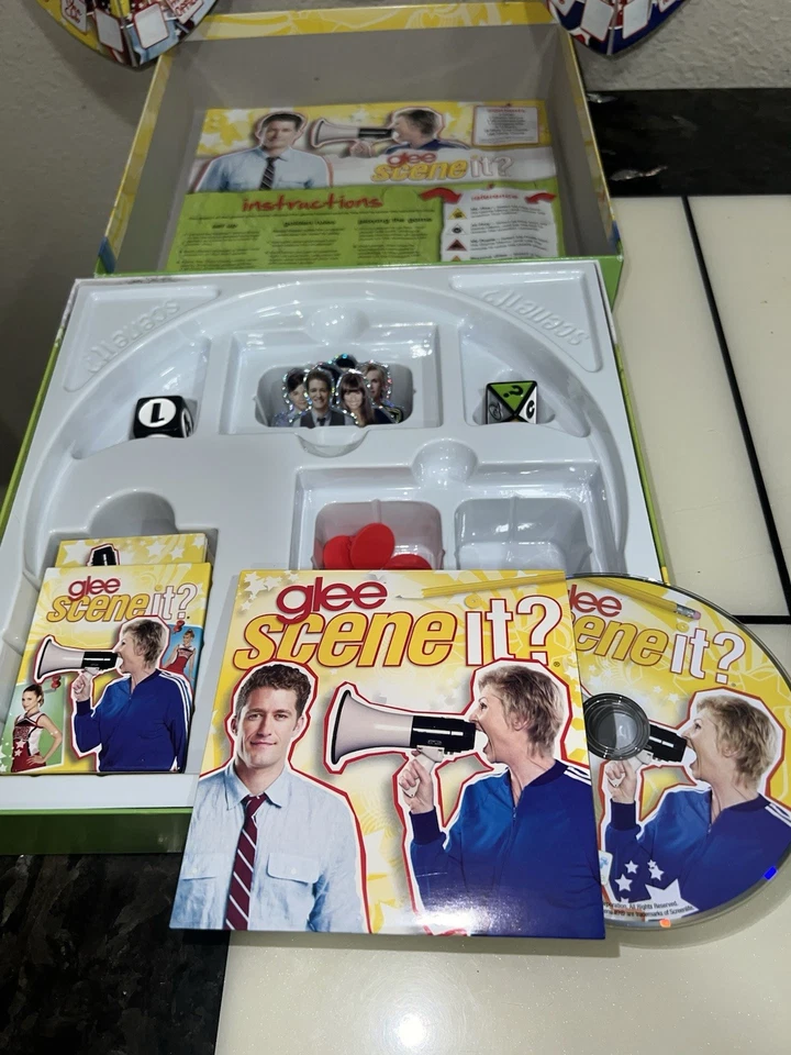 GLEE Scene It? DVD Board Game Screenlife 2011 Family Party Trivia -Open Box - Image 2 of 4