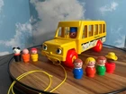 Vintage Fisher Price Little People School Bus #192. Dog. 6 People. Nice lithos.