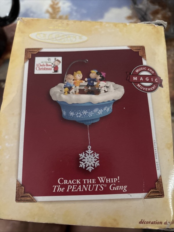 2005 Hallmark Keepsake Ornament Crack The Whip The Peanuts Gang Music & Motion