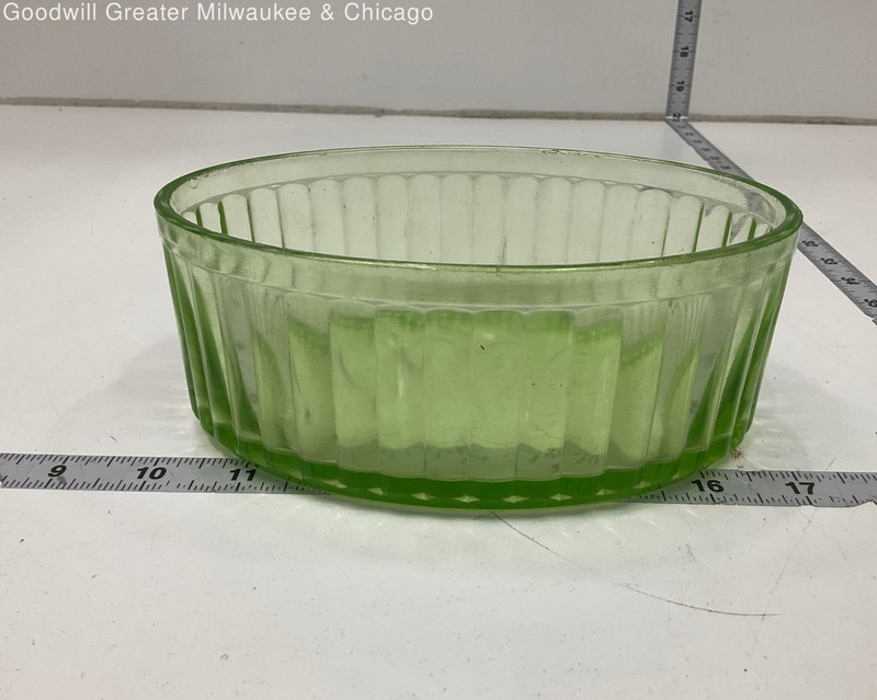 Unknown Brand Green Ribbed Pattern Depression Glass Oval Dish Bowl 8in