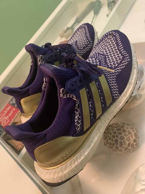 ultra boost washington huskies