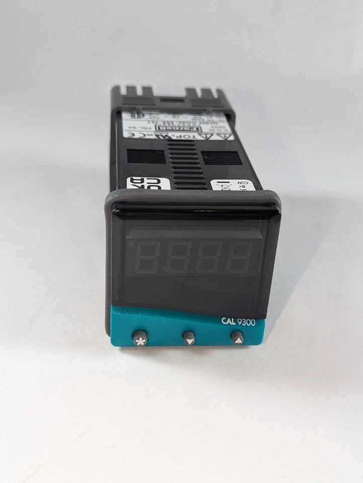 Relé controlador de temperatura FARNELL 9300/SSR 565-131 Foto 4 de 4