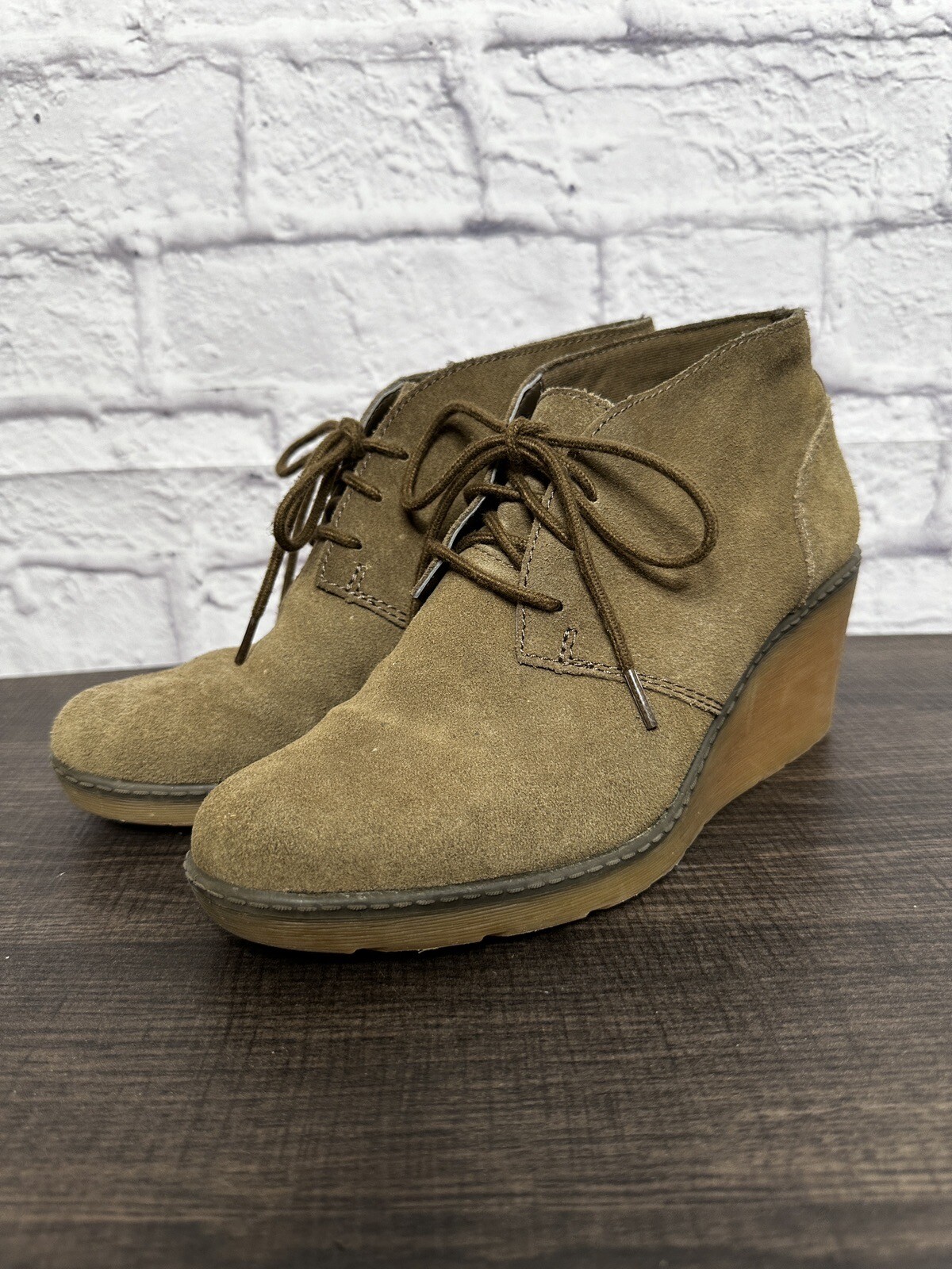 Clarks Hazen Charm Womens Ankle Boots Lace Up Wedge Size US 7 Tan