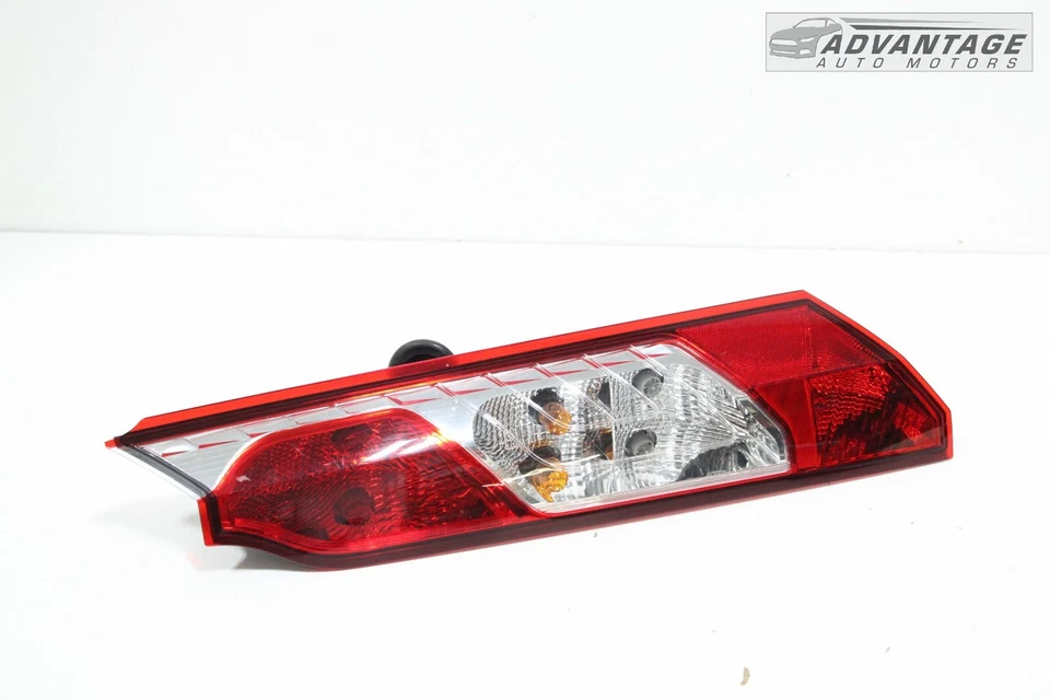 Luz trasera derecha Ford Transit Connect 2014-23 DT11-13404-BD OEM Foto 2 de 4