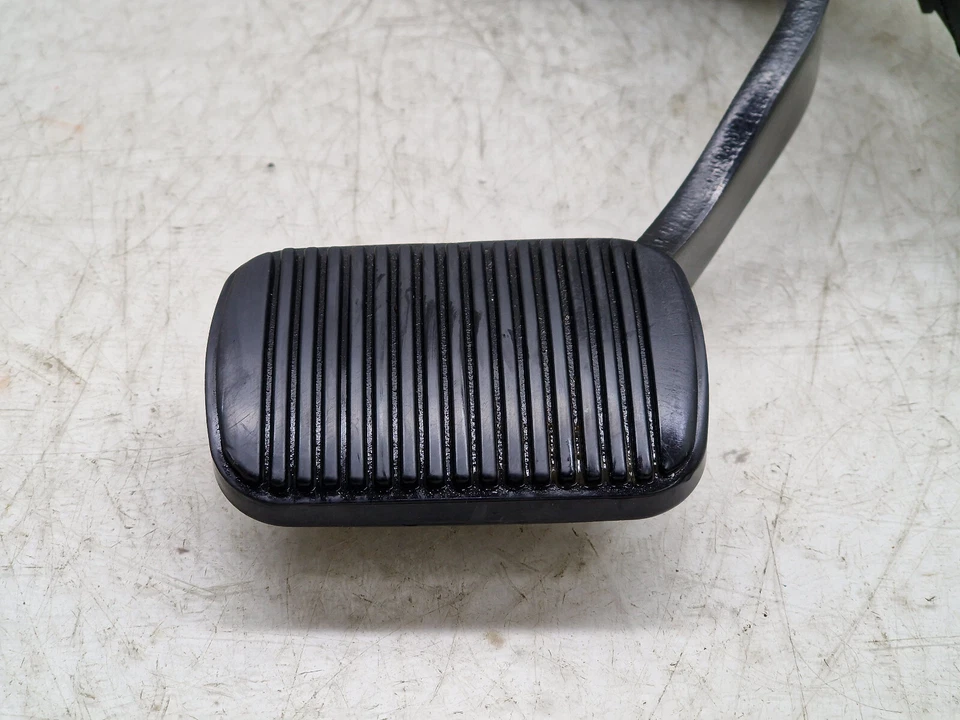 Левая передняя педаль тормоза в сборе для Ford Explorer 2016-2019 годов выпуска от оригинального производителя BB53-9F856-HH - Изображение 3 из 4