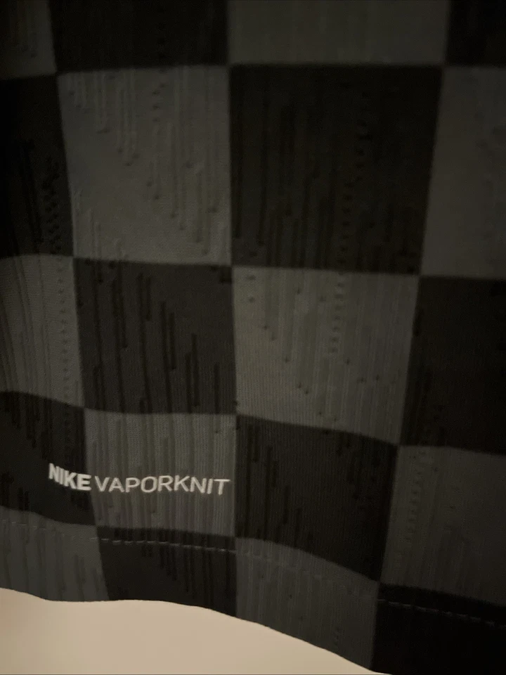 Camiseta deportiva de jugador Liverpool FC Nike auténtica para hombre talla S Foto 3 de 4