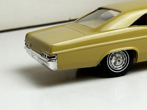 AMT 1966 Chevrolet Impala SS Hardtop Promo Car with Original Box - Picture 18 of 24