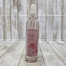 Bath Body Works Pleasures Original Sweet Pea Body Splash Spray