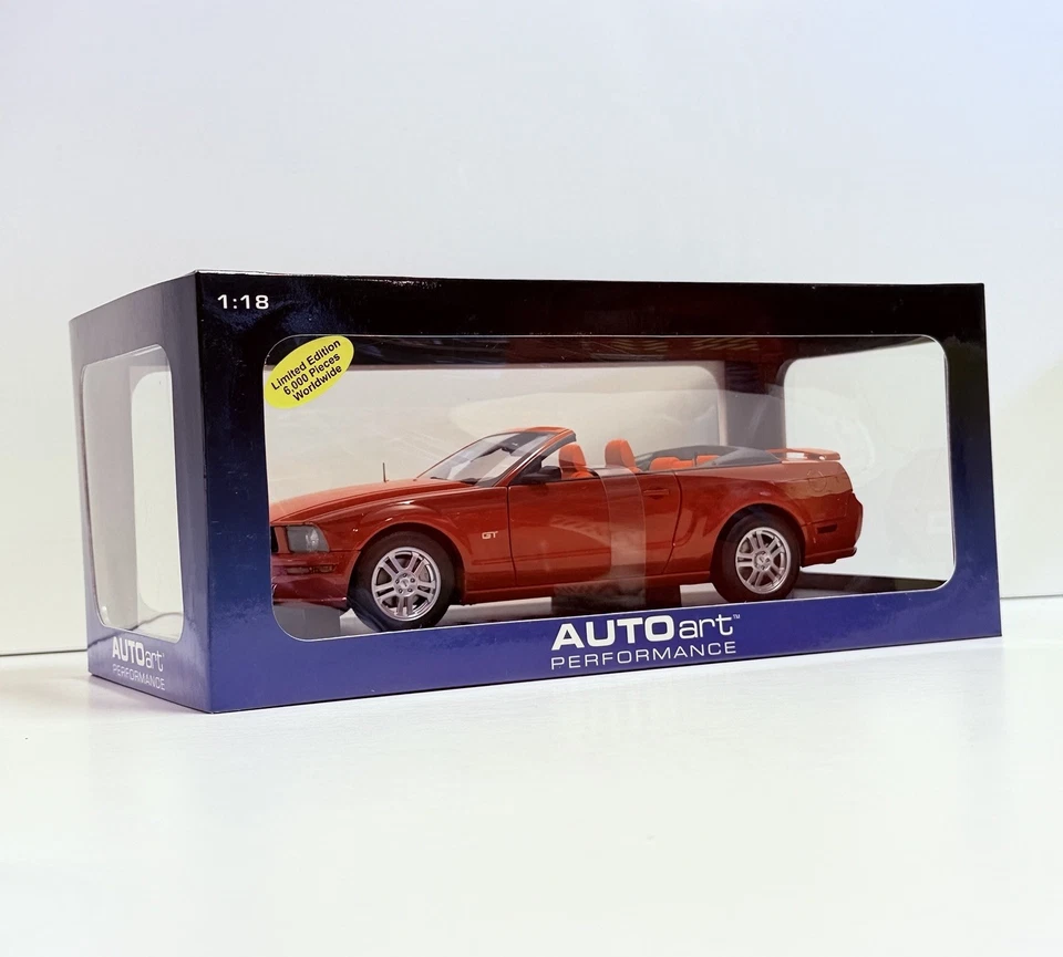 AUTOart 73061 Cabrio Ford Mustang GT Convertible Torch Rot 1:18 Limited 6000 M83 - Bild 2 von 4