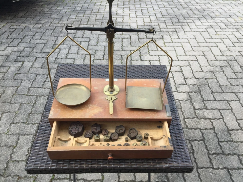 ANCIENNE BALANCE POSTALE TESTUT à  TREBUCHET  - Photo 2/4