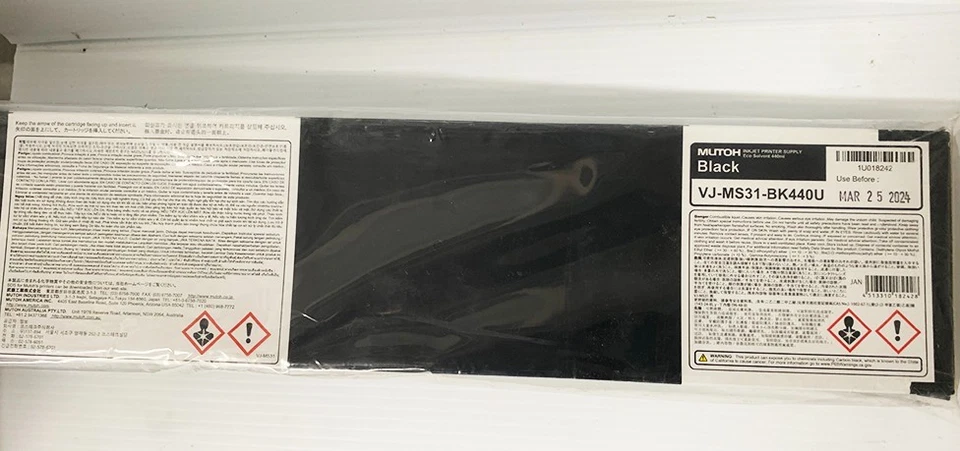 MUTOH MS31-BK440U Black Eco-Solvent Ink Cartridges - 440ml Sep 2023 - Image 2 of 2