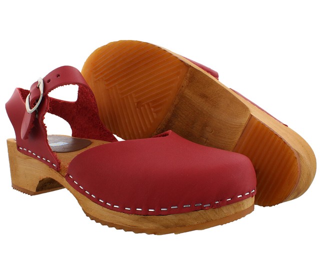 sofia clogs