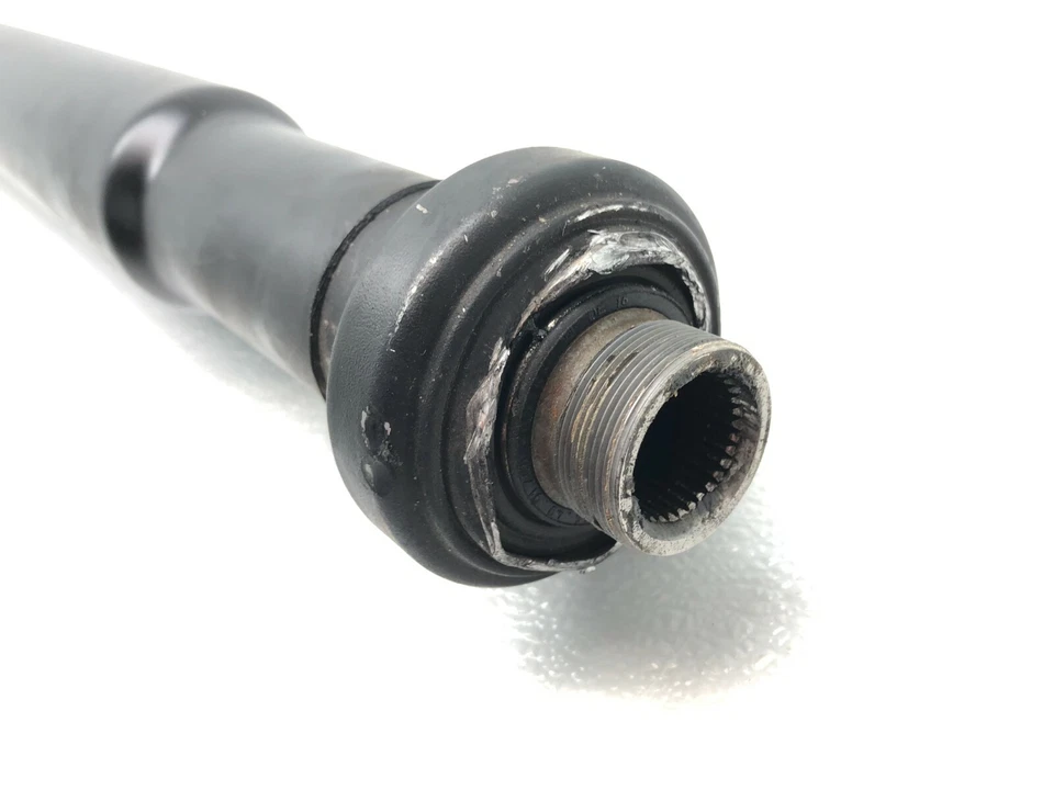 BMW 740I 2016-2019 tracción trasera eje de transmisión OEM. Foto 3 de 4