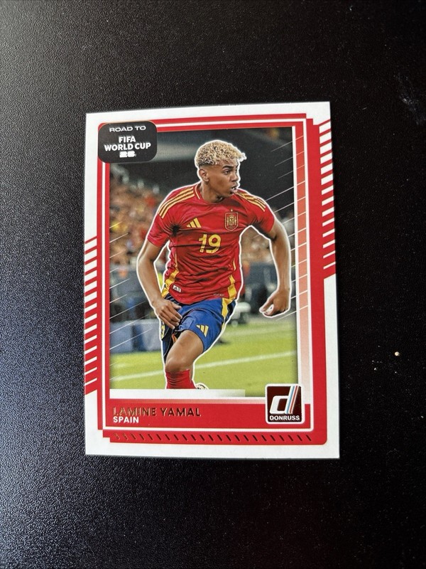 Lamine Yamal 2025-26 Donruss Road to World Cup #10