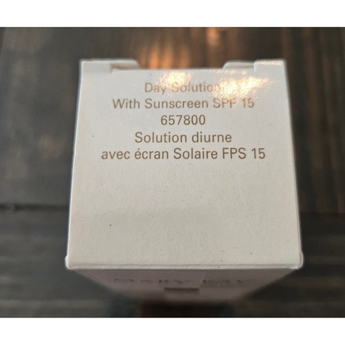 Mary Kay Day & Night Solution SPF 15 Anti-Aging Moisturizer 1 fl oz - Picture 3 of 21